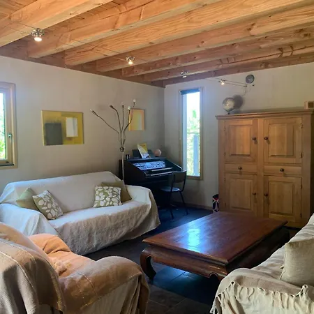 Βίλα Jolie Maison En Bois Avec Piscine Saint-Césaire-de-Gauzignan