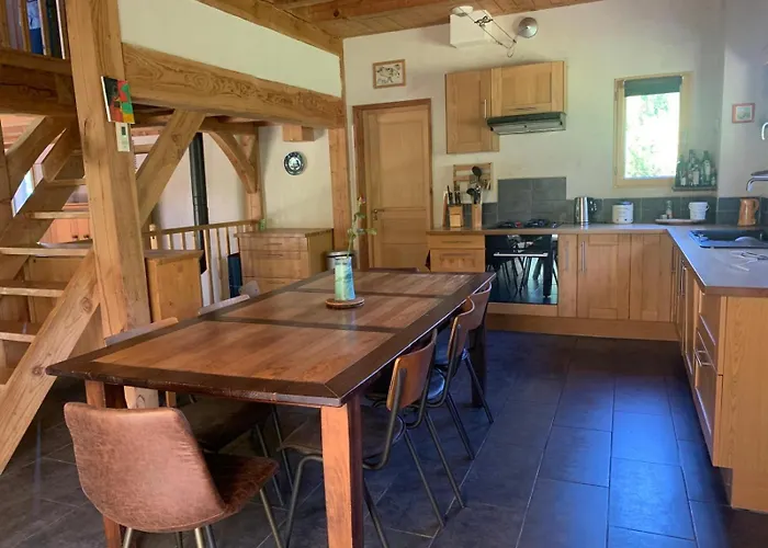 Jolie Maison En Bois Avec Piscine *