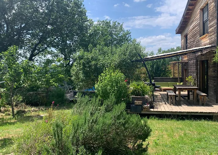 Villa Jolie Maison En Bois Avec Piscine Saint-Césaire-de-Gauzignan